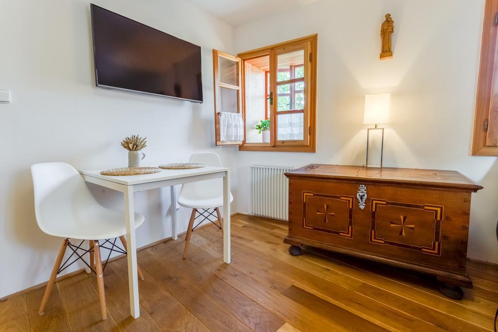 Apartments No.59 Локет Екстер'єр фото